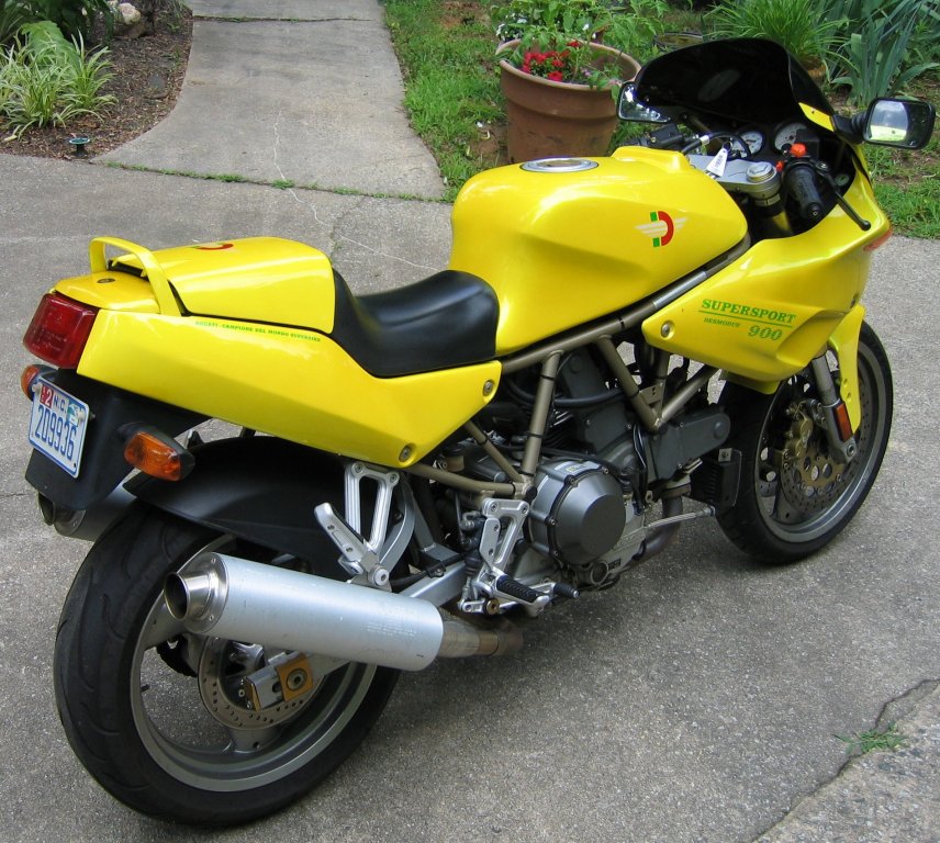 900 ss cr right side view
